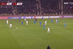 泰山压顶！马特塔高高跃起头锤扳平比分