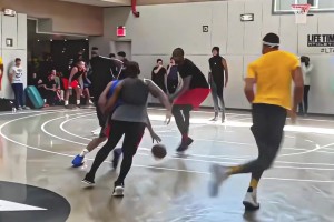 “巅峰期的威少冲起来谁能挡得住”？